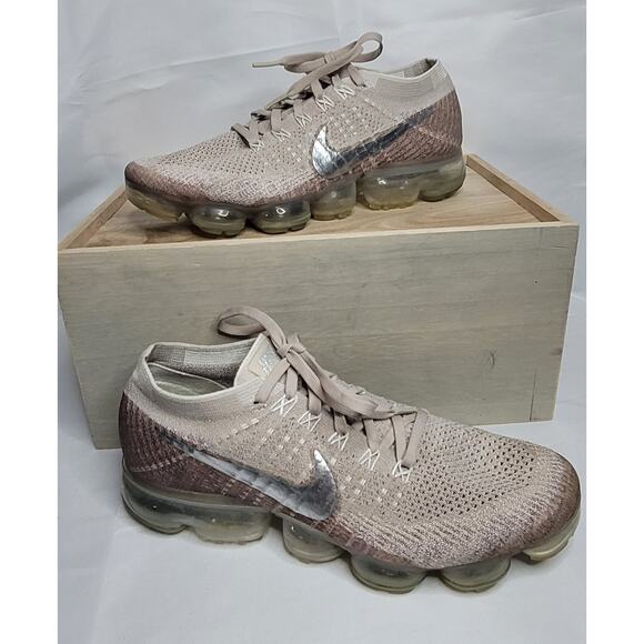 Nike- VaporMax- Flyknit- Women's Running shoes- Khaki/tan color- size 10 - Picture 1 of 10